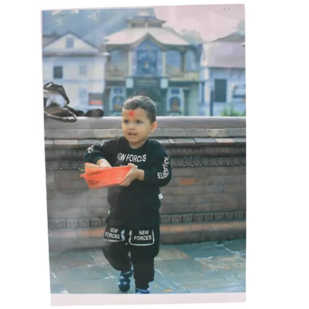 Metallic photo frame